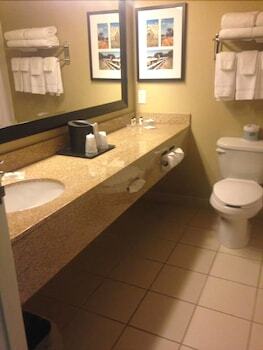 Hotel Country Inn And Suites Minot