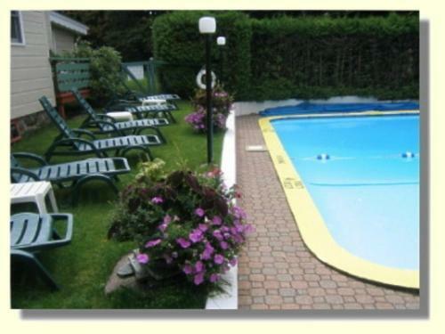 Town & Country Motor Inn