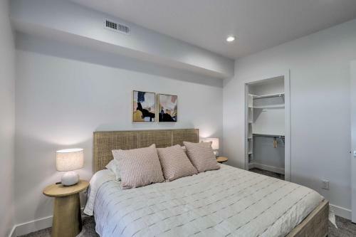 Chic And Sunny Provo Townhome With Rooftop Deck!