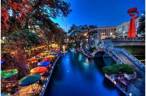 Stunning 3 Br Home Near Dt Alamodome - Riverwalk