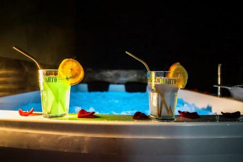 Love Suites & Spa "le Loft" Avec Jacuzzi Privatif