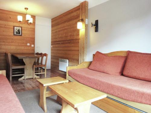 Comfortable Apartment Located In Meribel With Balcony
