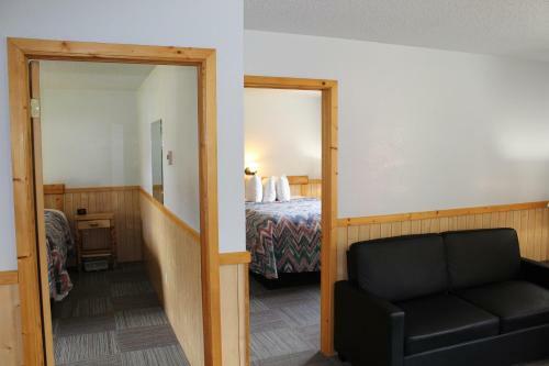 Alpine Motel Of Cooke City