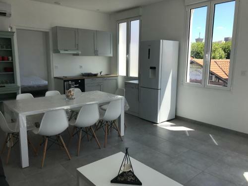 Apartamento Grand Appt T4 � 300m de L?oc�an