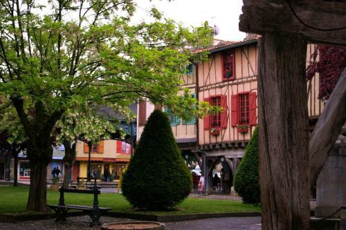 Hostal Gites De Mirepoix "le Presbyt�re"