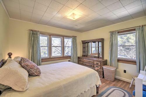 Quaint Creekside Home With Spacious Deck And Yard