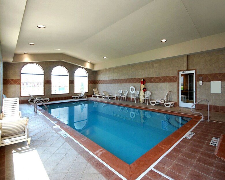 Hotel Comfort Suites Grand Rapids South