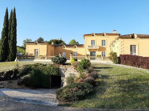 Bed & Breakfast Maison Coquer�aumont