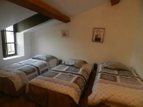 G�te Des Sapins Roses
