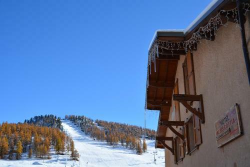 Hotel H�tel Alpis Cottia