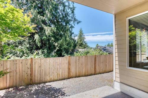 Quieter Villa: Neighborhood, Closer To Boeing