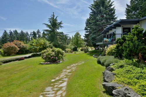 290 Sunny Side Island Retreat