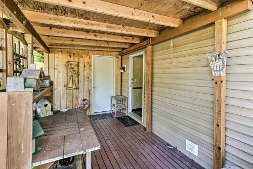 Cozy Gig Harbor Cottage, 2 Mi To Case Inlet!