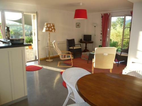 Apartamento Splendide Vue Pyr�n�es, Rez De Jardin 2 Chambres