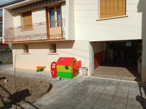 Agr�able Maison, Parking Ext/int Gratuit Garage Et Jardin