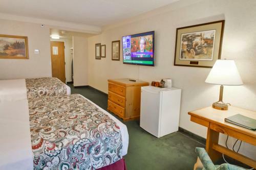 Hotel Bavarian Inn Lodge