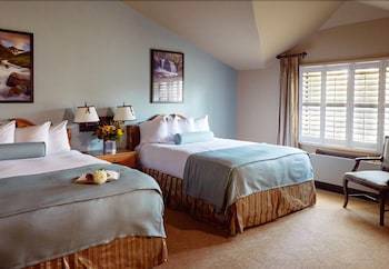 Hotel Grouse Mountain Lodge
