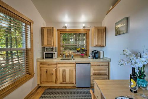 Kingston Home With Deck - 5 Minutes To Private Beach