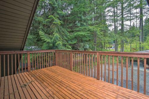 Packwood A-frame With Hot Tub, By Mt Rainier!