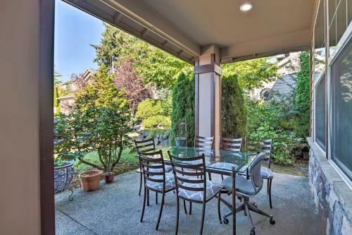 Ideally Located Renton Retreat - Private Yard