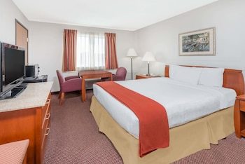 Hotel Baymont Inn And Suites Rolla