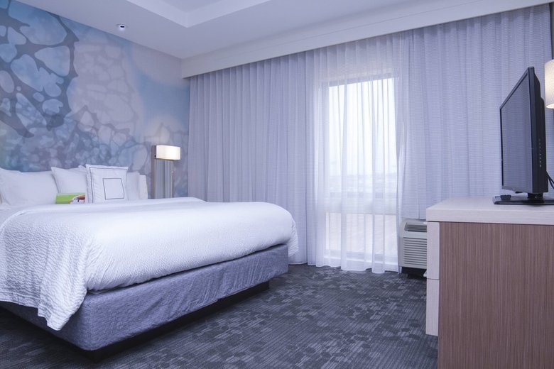 Hotel Courtyard By Marriott Jackson Airport/pearl