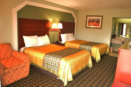 Motel Excellent Inn & Suites