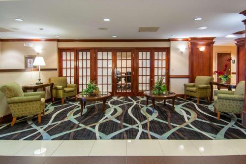 Hotel Baymont Inn & Suites