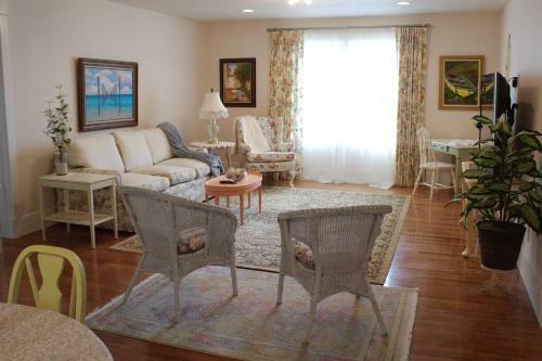 New Guesthouse In Warm Beach