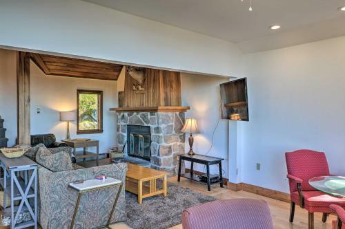 Spacious Snowshoe Cabin With Sunset Mtn Views!