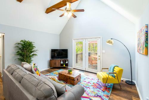 Harpers Ferry Cabin With Deck And Grill, Game Room, Wifi