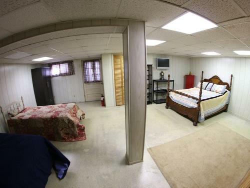 Bed & Breakfast Awesome Flat Top Farmhouse