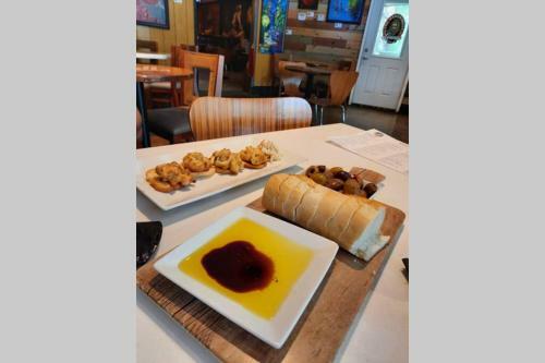 Comfort At The Woods-trendy Cabin