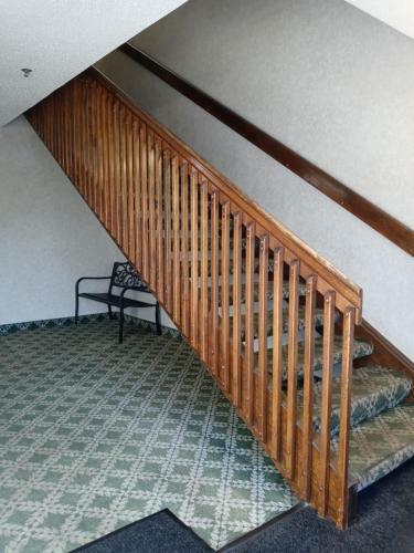 Hotel New Martinsville Inn