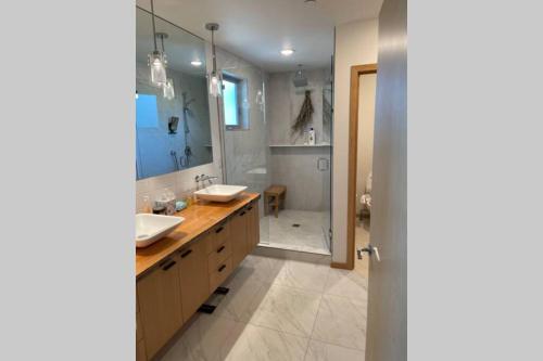 Apartamento Cheerful New Modern Townhome Close To Downtown