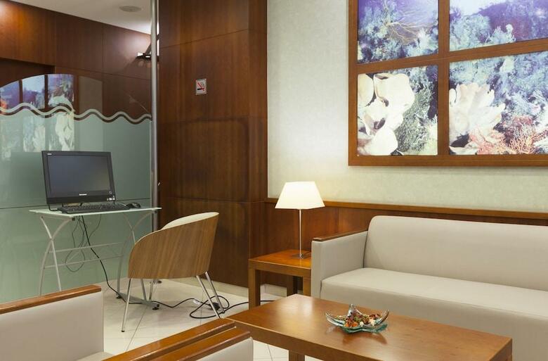 Hotel Delf�n