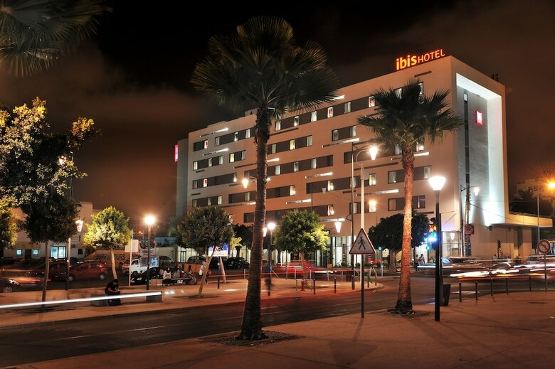 Hotel Ibis Casa Voyageurs