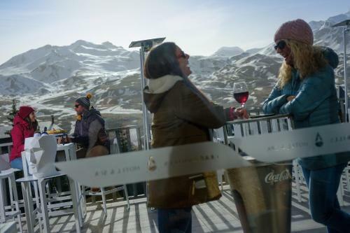 Hotel Sn� Aragon Hills