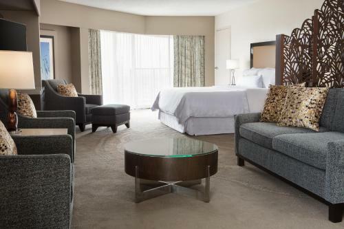 The Westin Crown Center Hotel