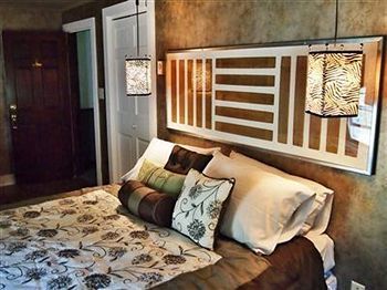 Admiral Peary Inn Bed & Breakfast