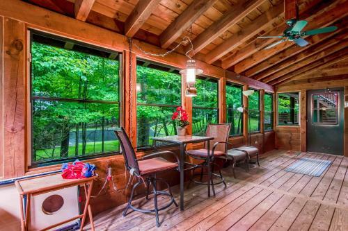 Cranberry Cove Lodge