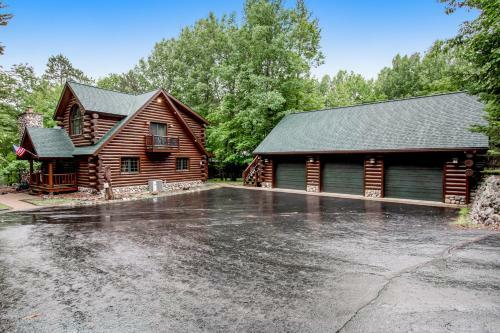 Cranberry Cove Lodge