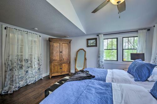 Big Cedar Lake House Views, 100 Ft To Water!