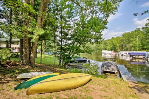 Holcombe Lakefront Cottage Fishing And Snowmobiling