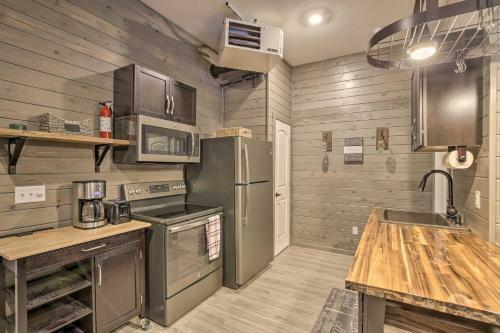 Inviting Anglers Abode With Grill And Rv Hookups