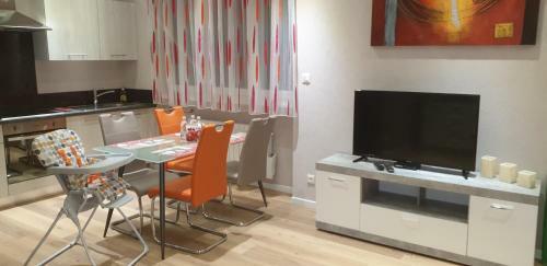 Apartamentos Meubl�s Du 25 N2 F2 Rdc