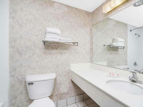 Hotel Norwood Inn & Suites La Crosse