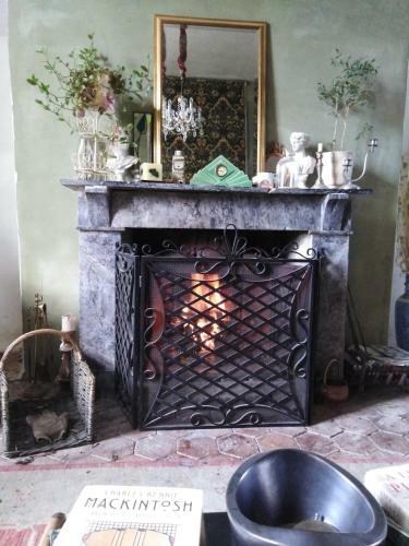 Charming Old School Set In Quiet Beautiful Village