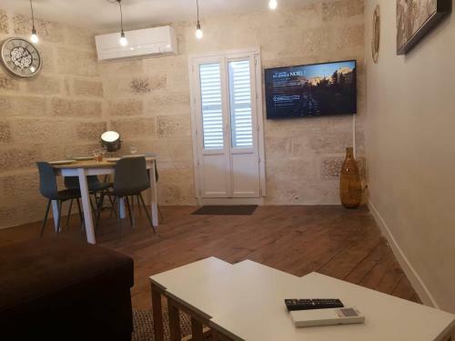 Apartamento C�t� R�tro - Centre Ville - Unique - 2mn Gare