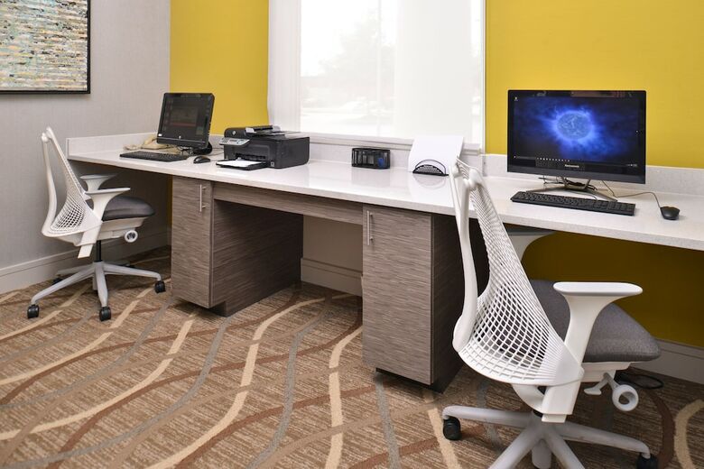 Holiday Inn Express Hotel & Suites Lafayette